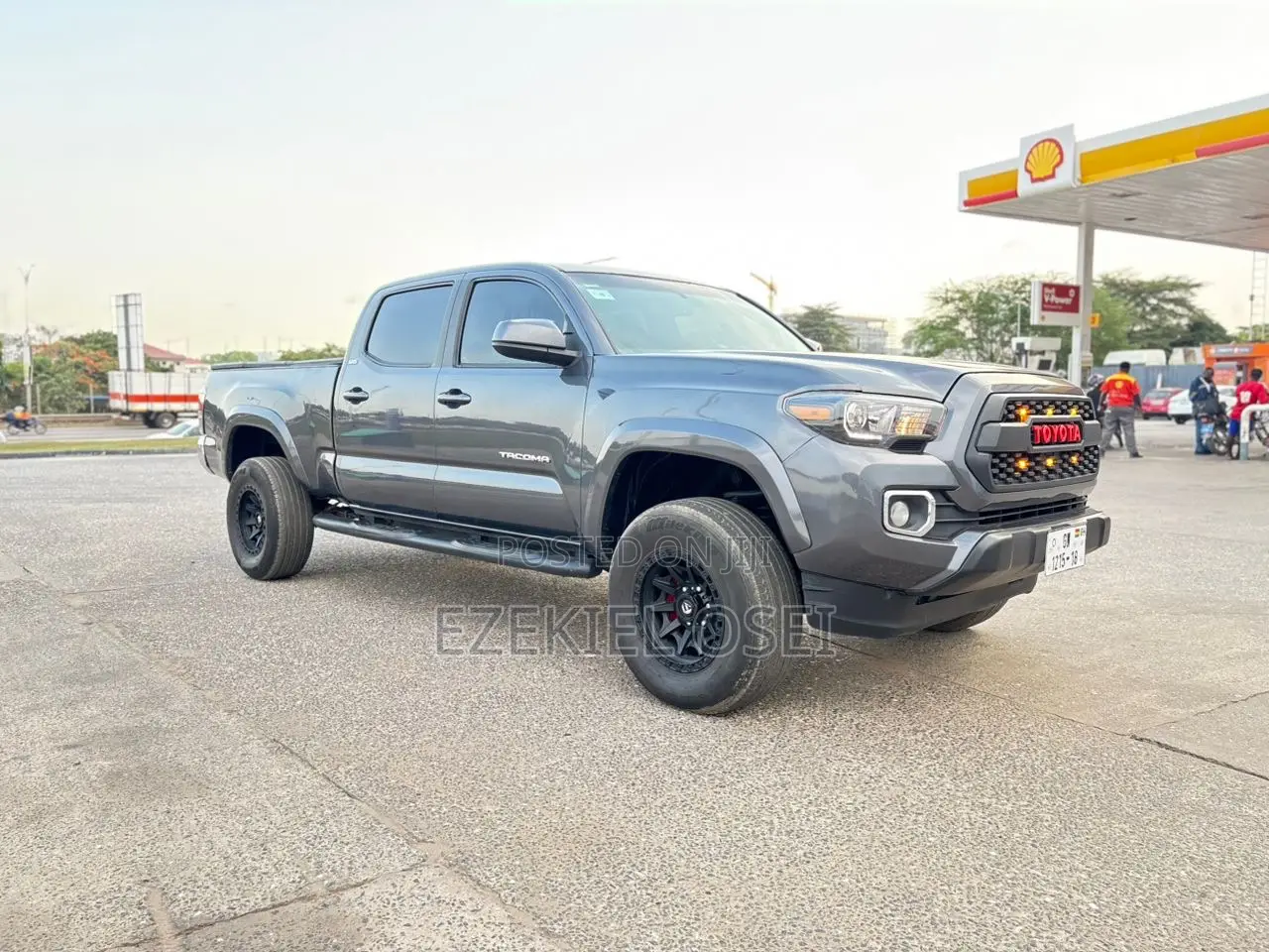 Toyota Tacoma 4dr Double Cab 2016 Gray
