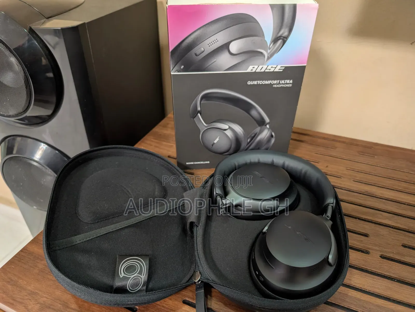 Bose Quietcomfort Ultra Headphones ( New but Open Box )