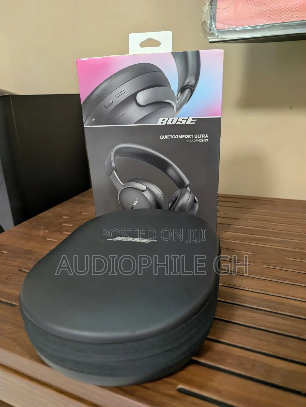 Bose Quietcomfort Ultra Headphones ( New but Open Box )