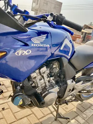 Honda CB 2019 Blue