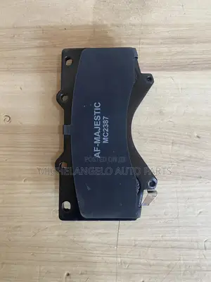 Front Brake Pad Toyota Tundra V8 2010 - 2018