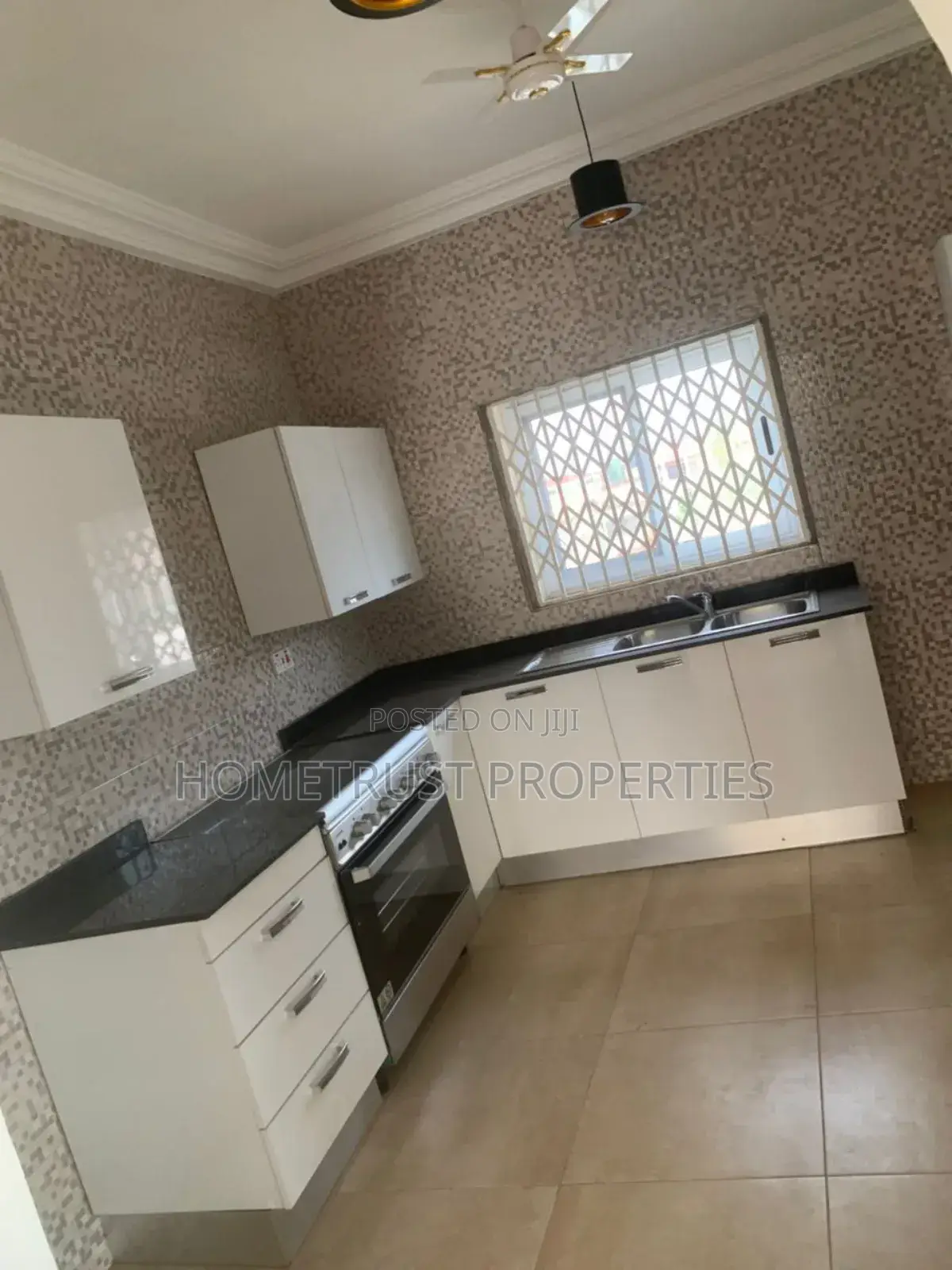 4bdrm Duplex in Hometrust Properties, North Legon for rent