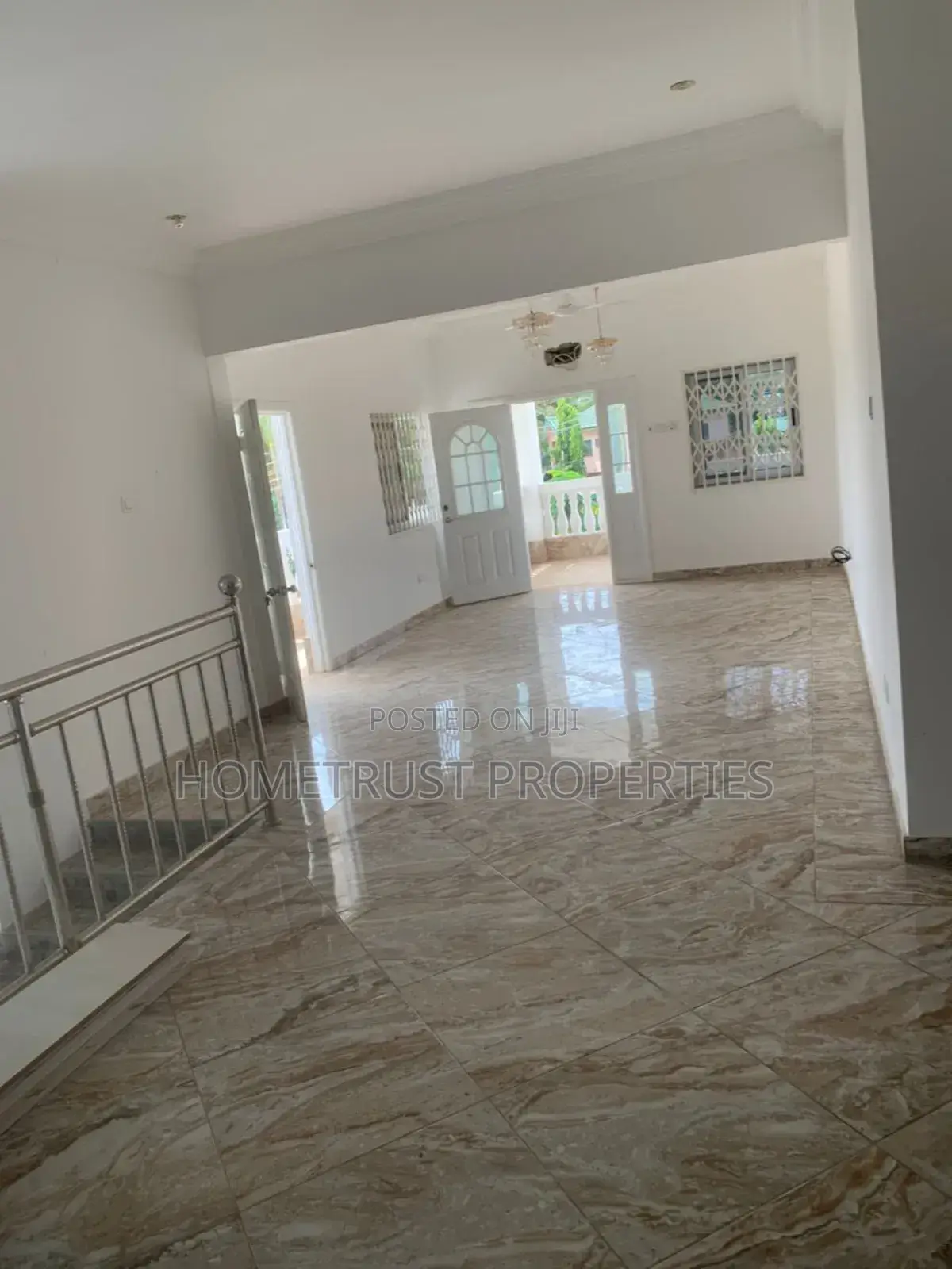 4bdrm Duplex in Hometrust Properties, North Legon for rent