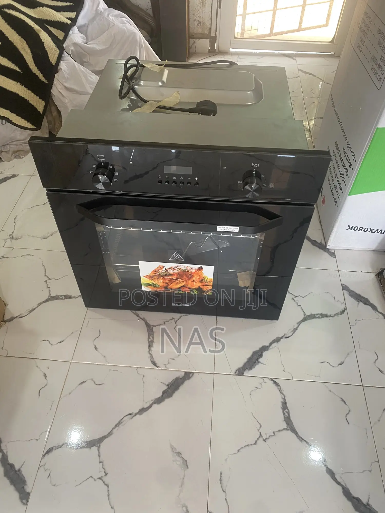 2200w 30kg Multi Purpose Blackpact Built in Oven