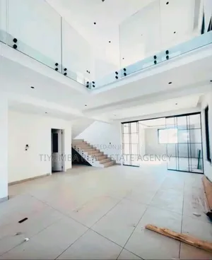4bdrm Duplex in Tiyumba Real Estate, Little Roses Area for sale