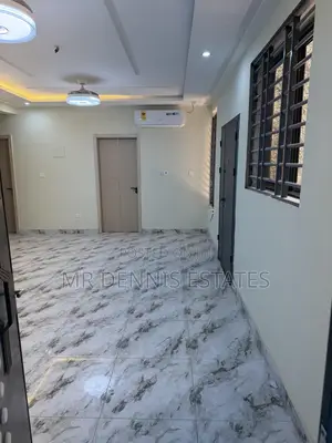 2bdrm Apartment in Dansoman, Round About for rent