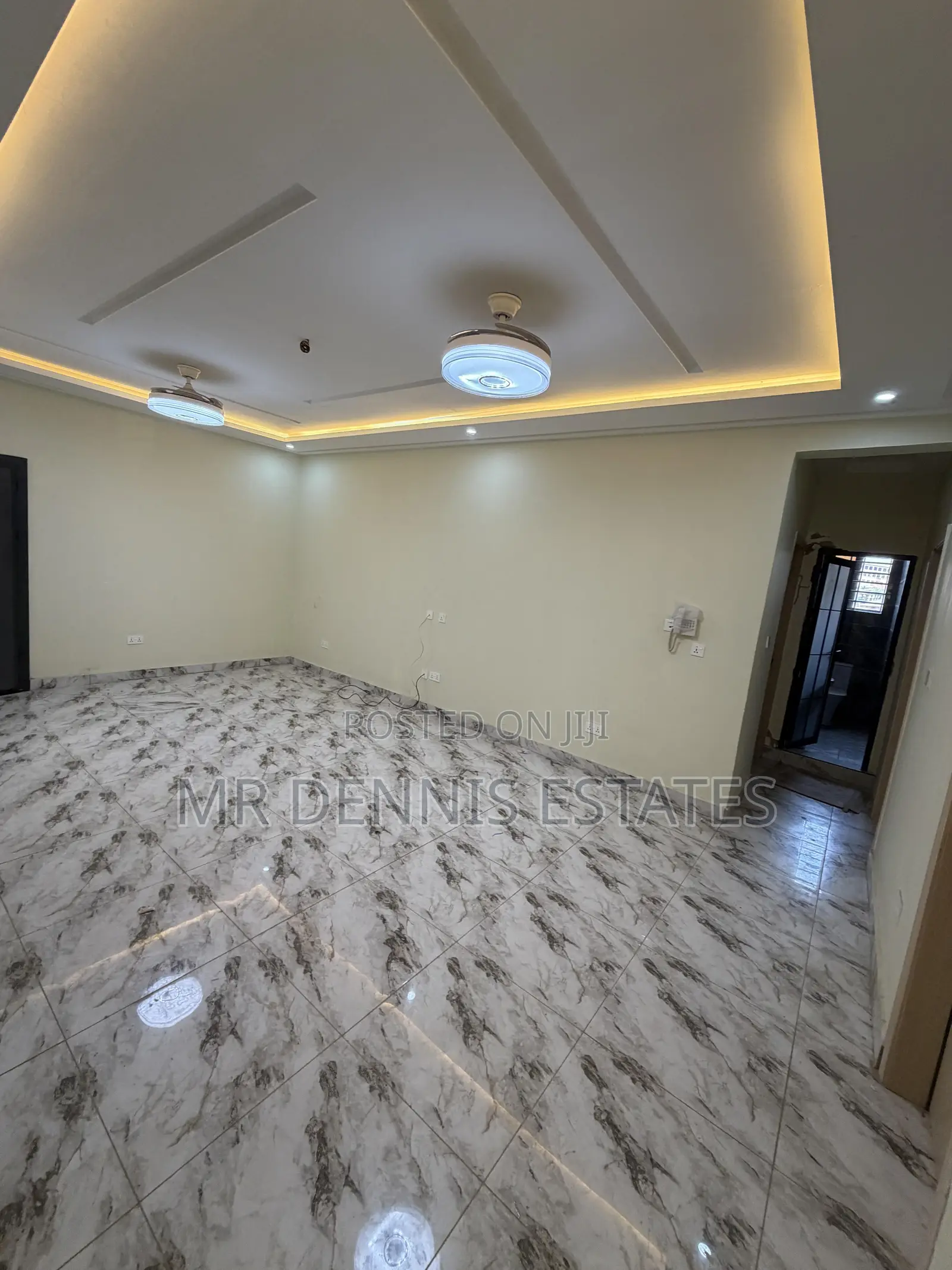2bdrm Apartment in Dansoman, Round About for rent