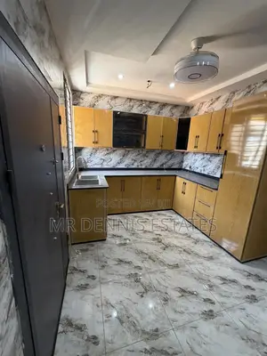 2bdrm Apartment in Dansoman, Round About for rent