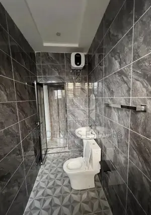 2bdrm Apartment in Dansoman, Round About for rent