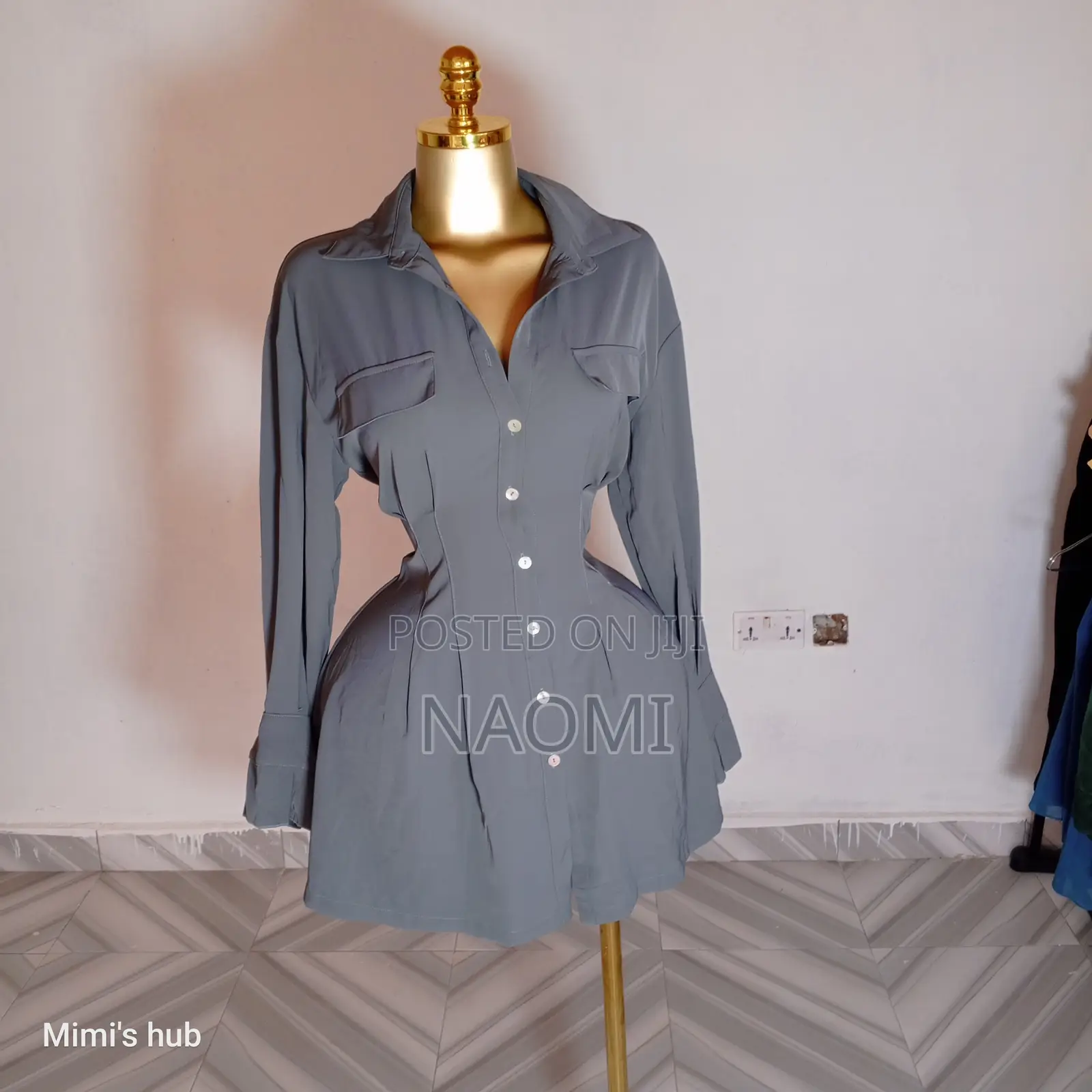 Elegant Cinched-Waist Button-Down Mini Dress – Grey