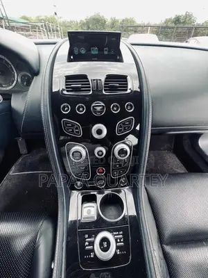 Aston Martin Vantage 2017 Silver