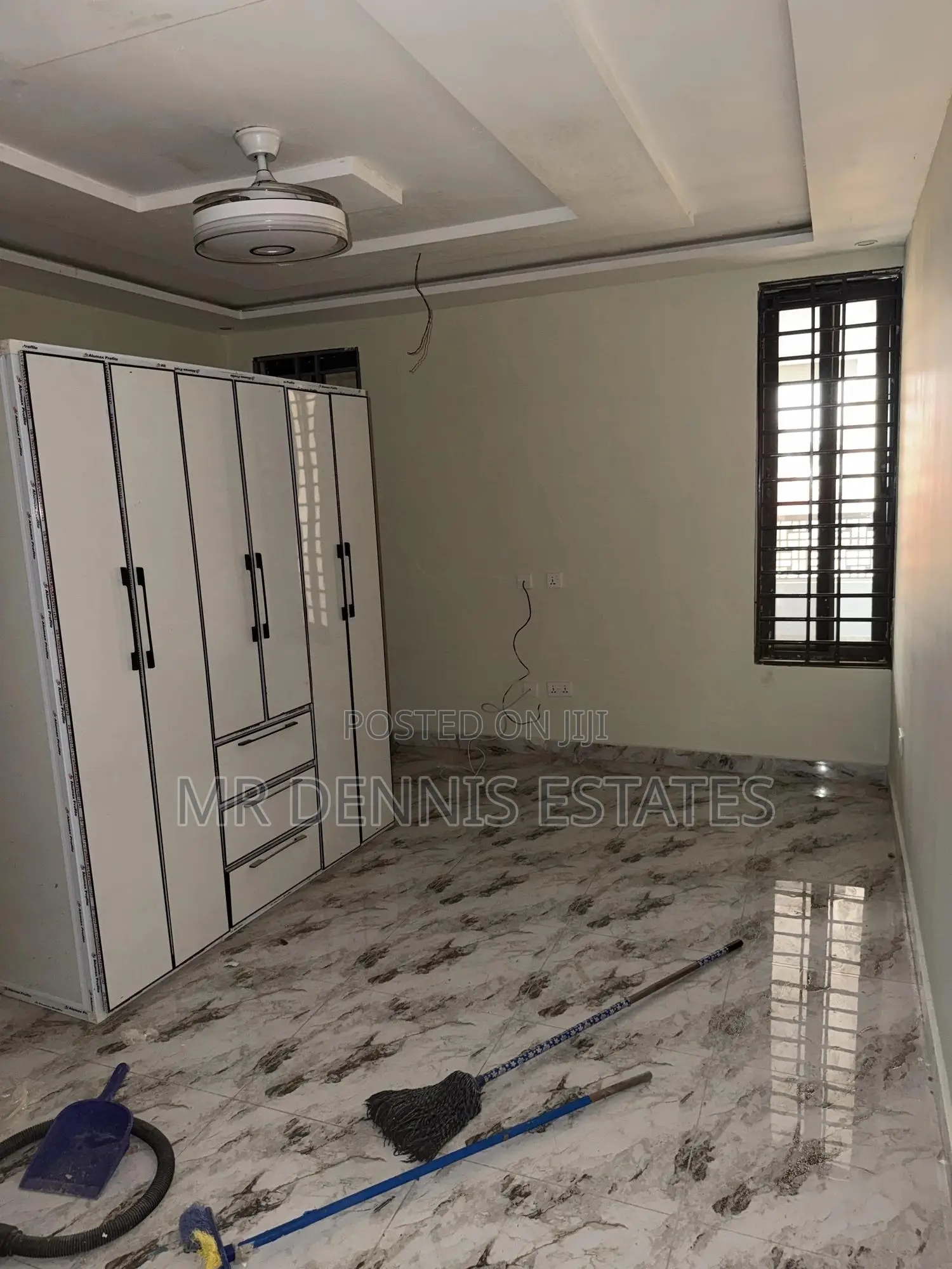 1bdrm Apartment in Dansoman, Round About for rent