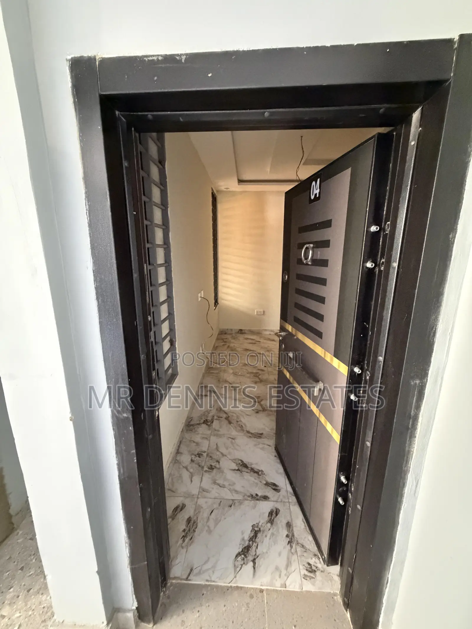 1bdrm Apartment in Dansoman, Round About for rent