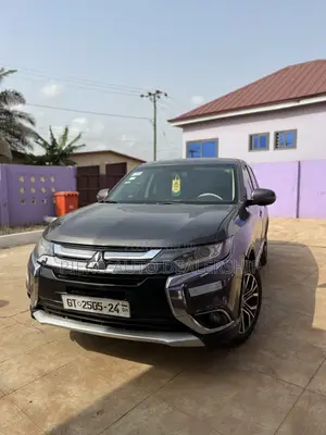 Mitsubishi Outlander 2018 Gray
