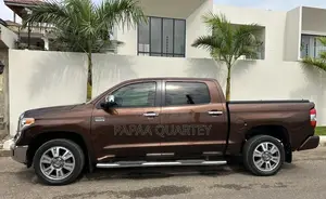 Toyota Tundra 2017 Brown