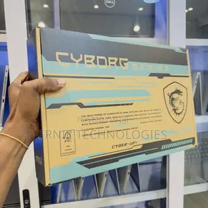New Laptop MSI Cyborg 15 32GB Intel Core 7 SSD 1T
