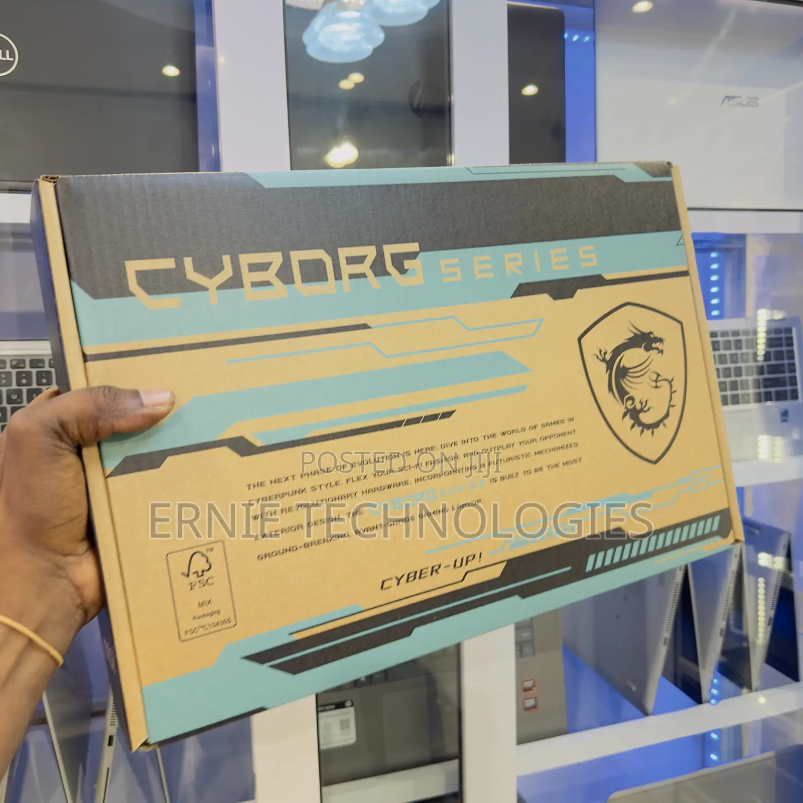 New Laptop MSI Cyborg 15 32GB Intel Core 7 SSD 1T