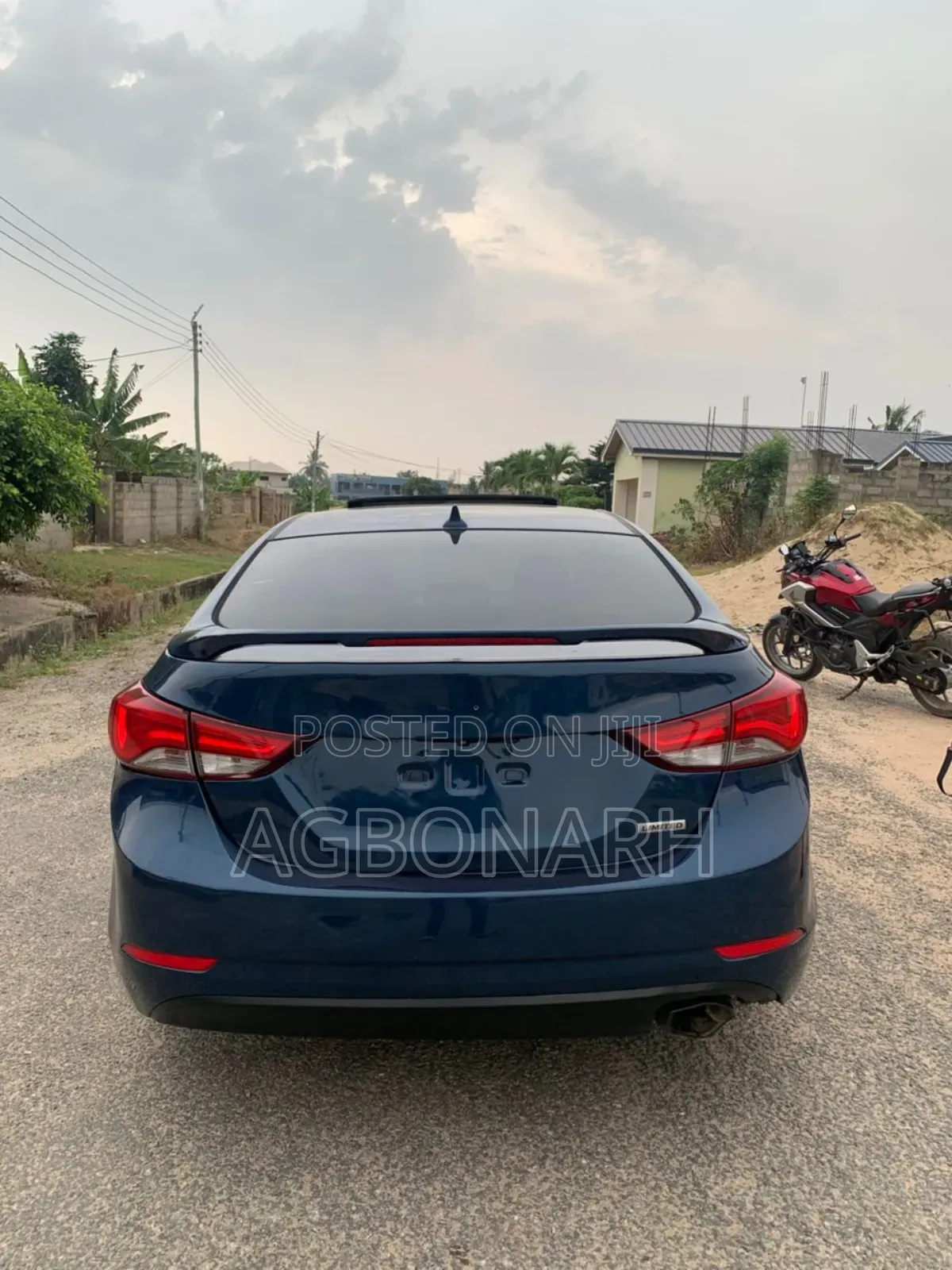 Hyundai Elantra Limited 4dr Sedan (1.8L 4cyl 6A) 2015 Blue