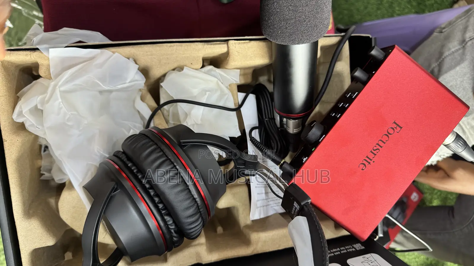 Focusrite Scarlett 2i2 Studio Set