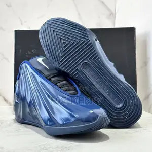 Nike G.T. Future Basketball Shoe