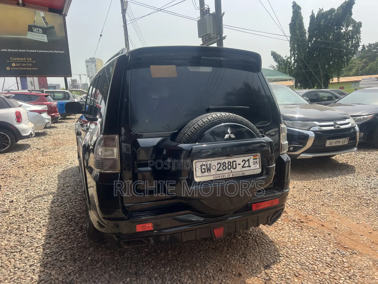 Mitsubishi Pajero 3.0 2012 Black