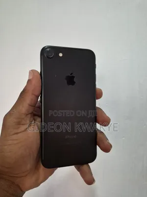 Apple iPhone 7 32 GB Black