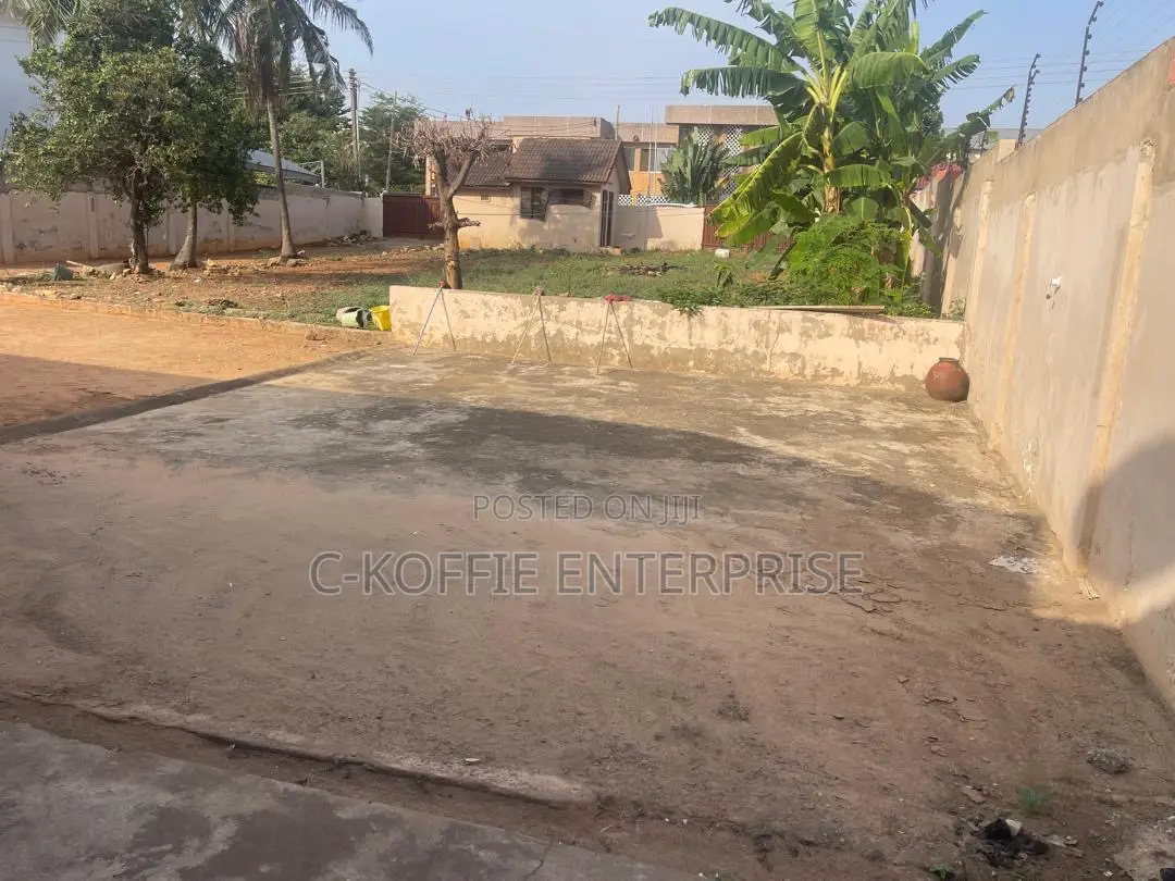 8bdrm House in Tesano for sale