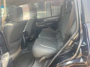 Mitsubishi Pajero 3.0 2012 Black