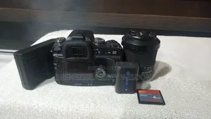 Sony Alpha 100