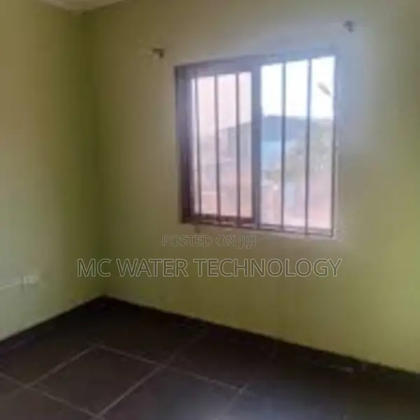 1bdrm Self Contain,Toilet and Bath Inside