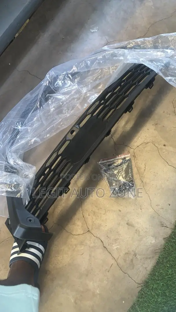 Mitsubishi Outlander 2022,2023,2024, Middle Shell Available