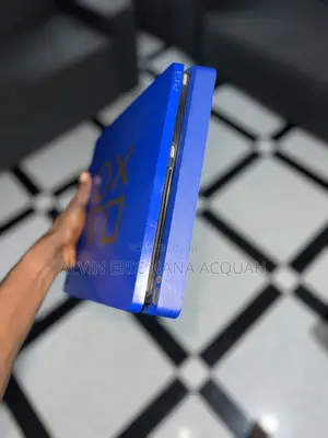 Ps4 Slim With 11games