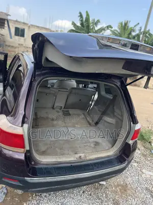 Toyota Highlander 3.5L 4WD 2013 Black