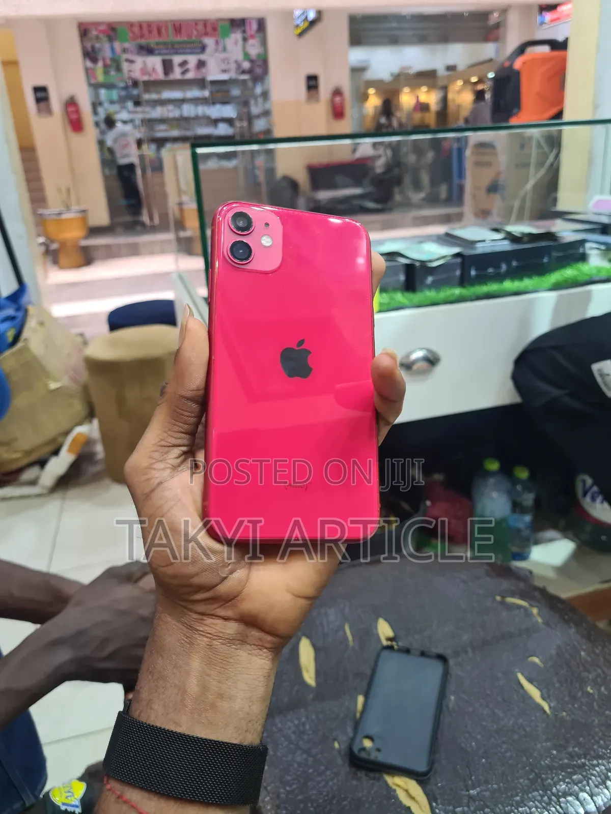 Apple iPhone 11 64 GB Red