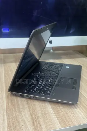 Laptop HP ZBook 15 G4 8GB Intel Core i7 SSD 512GB
