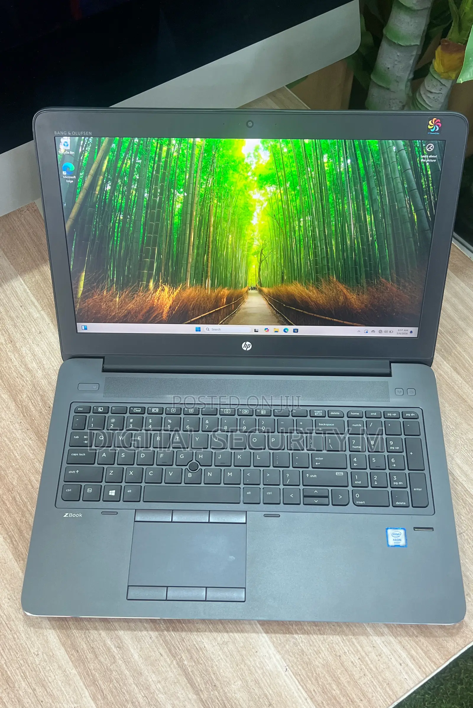 Laptop HP ZBook 15 G3 8GB Intel Xeon SSD 256GB