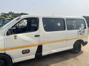 Toyota HiAce 2008 White