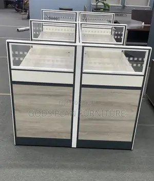Glass Workstation