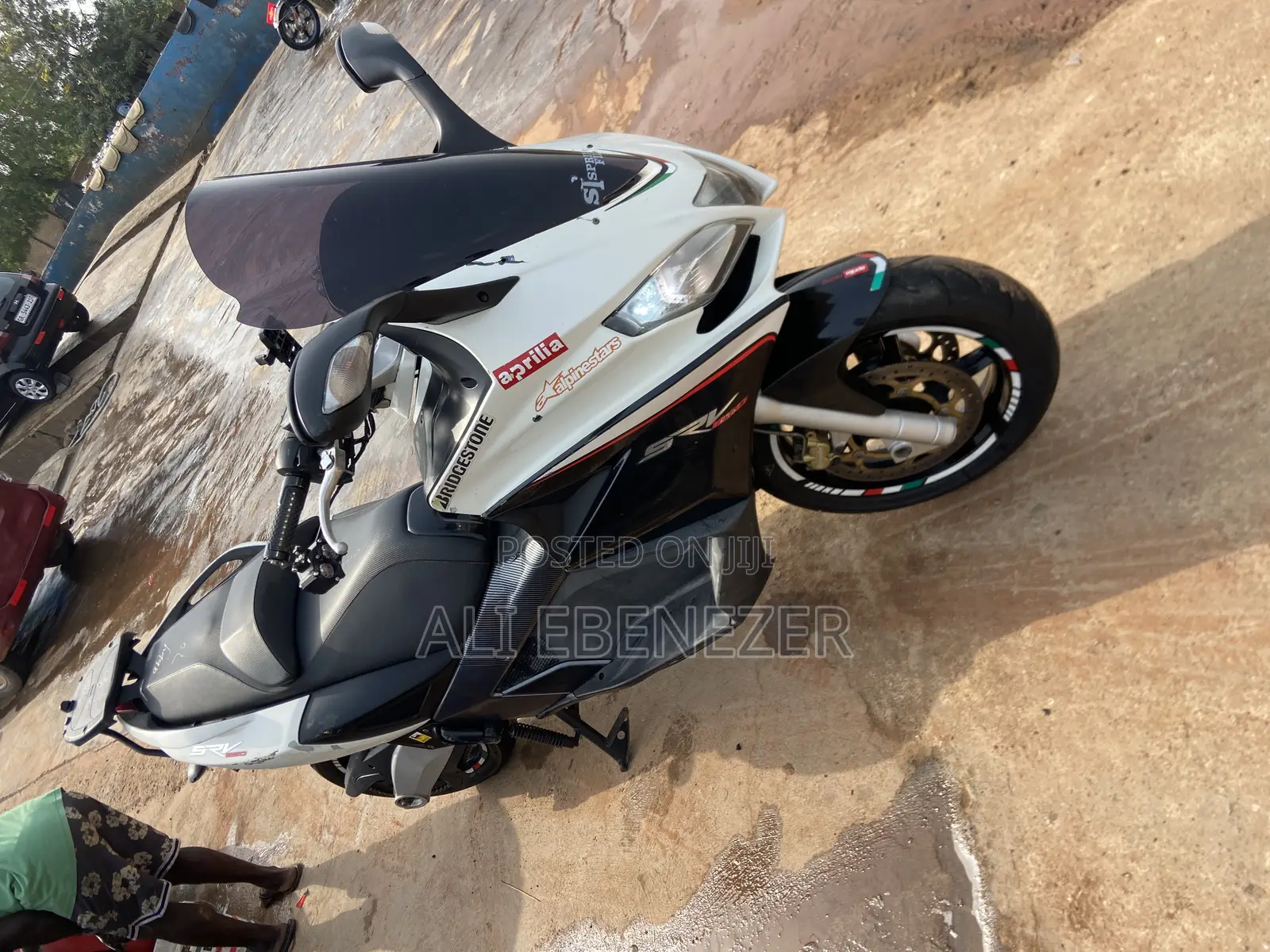 Aprilia 2017 White