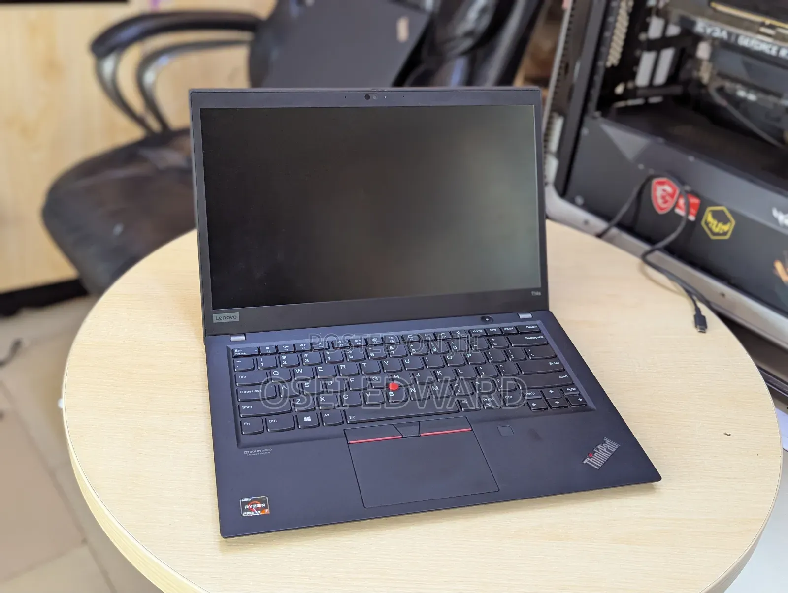 Laptop Lenovo Thinkpad T14s Gen 2 16GB Intel Core i7 SSD 512GB