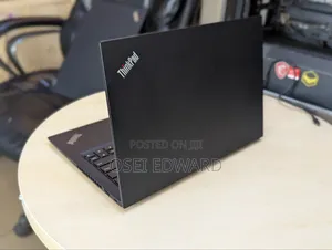 Laptop Lenovo Thinkpad T14s Gen 2 16GB Intel Core i7 SSD 512GB