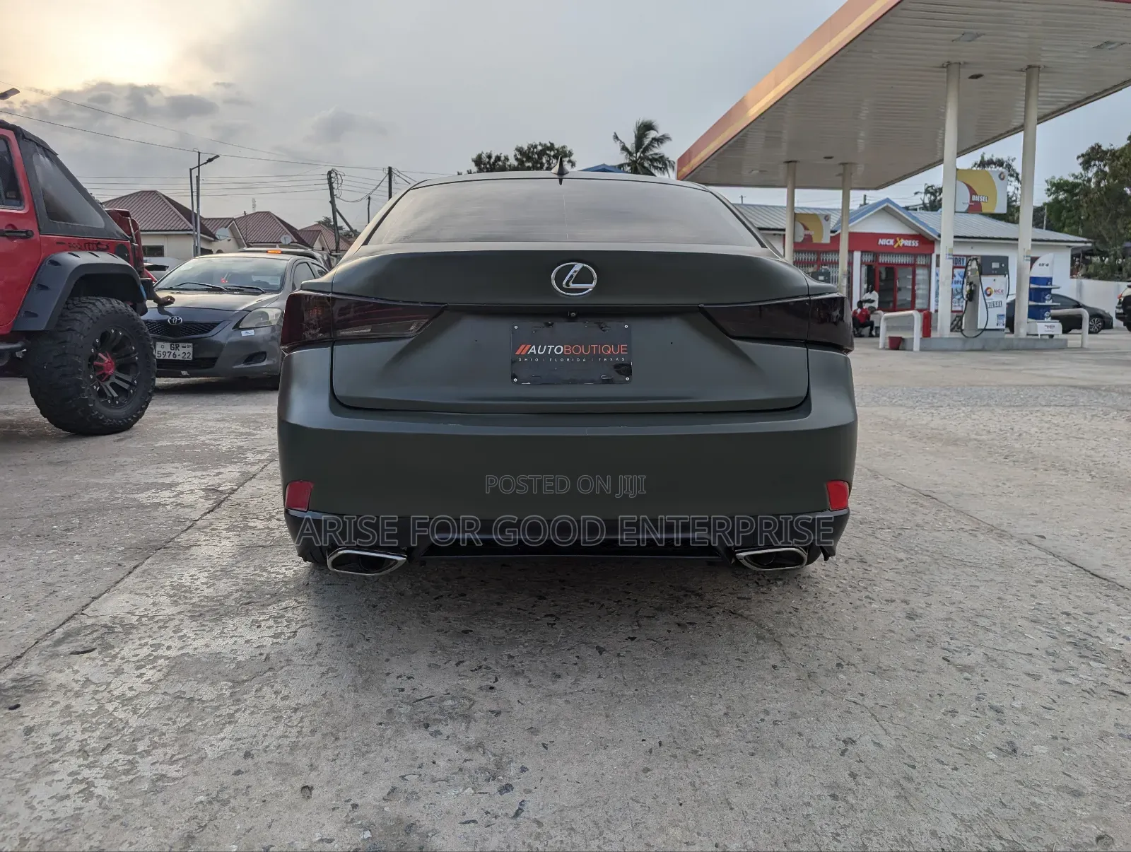 Lexus IS 300h 4WD 2017 Green