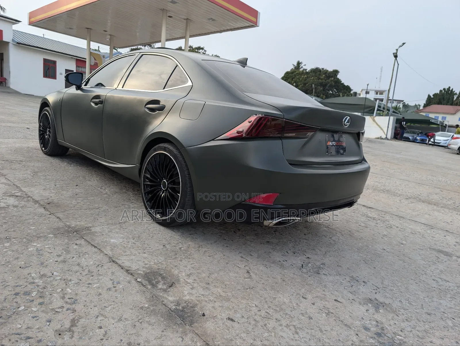 Lexus IS 300h 4WD 2017 Green