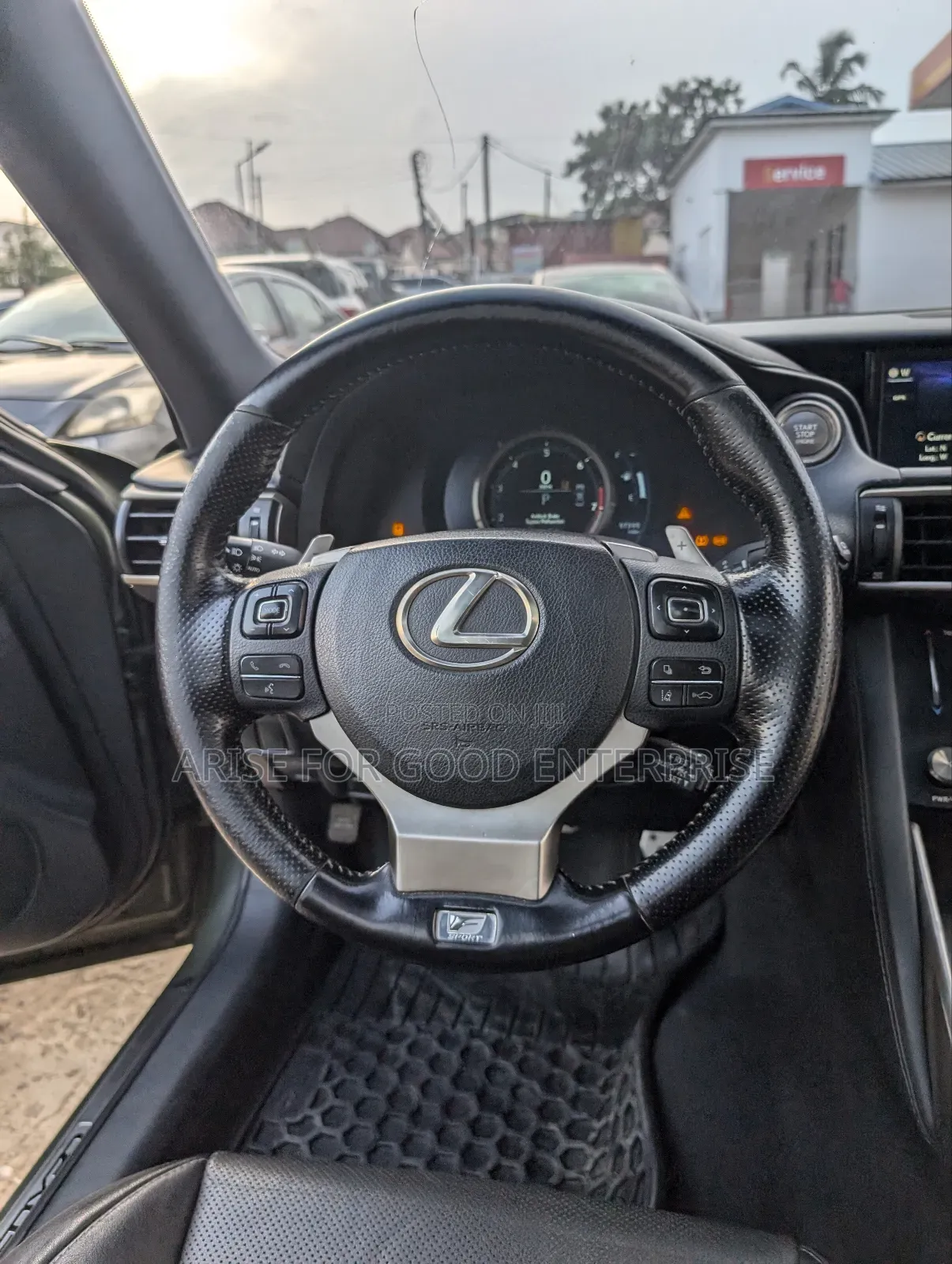 Lexus IS 300h 4WD 2017 Green