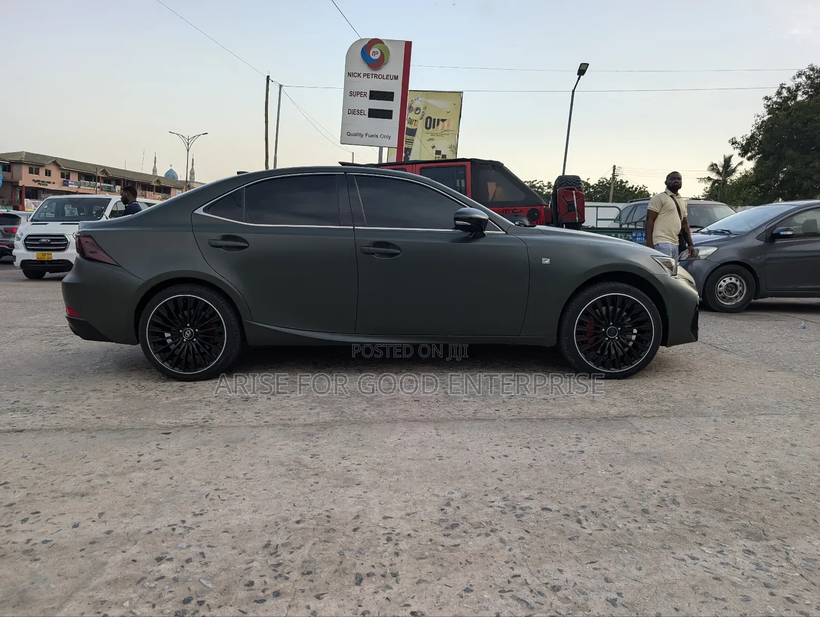 Lexus IS 300h 4WD 2017 Green