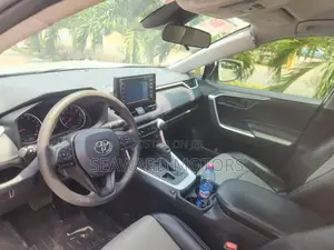 Toyota RAV4 2019 White