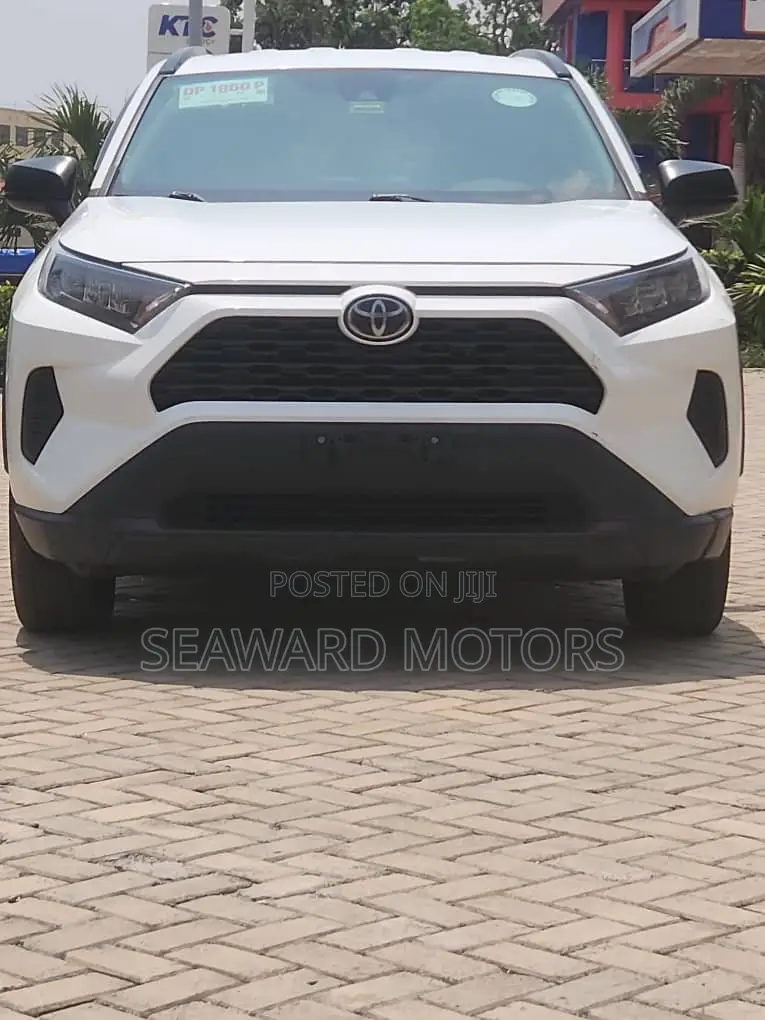 Toyota RAV4 2019 White