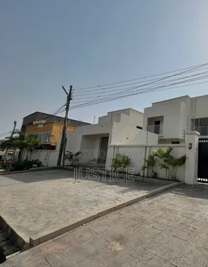 4bdrm House in Ashongman Estate for rent