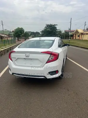 Honda Civic 2021 White