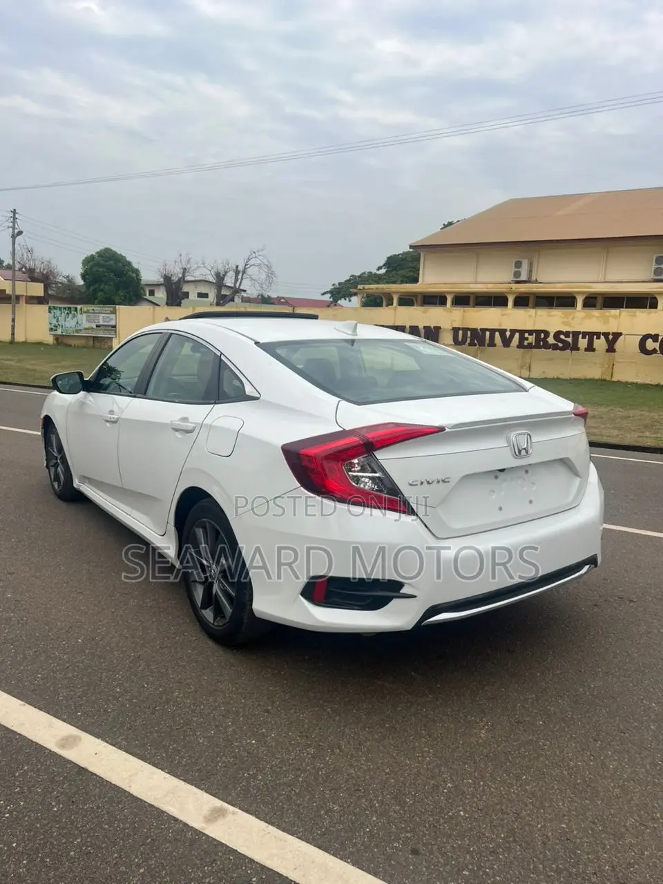 Honda Civic 2021 White